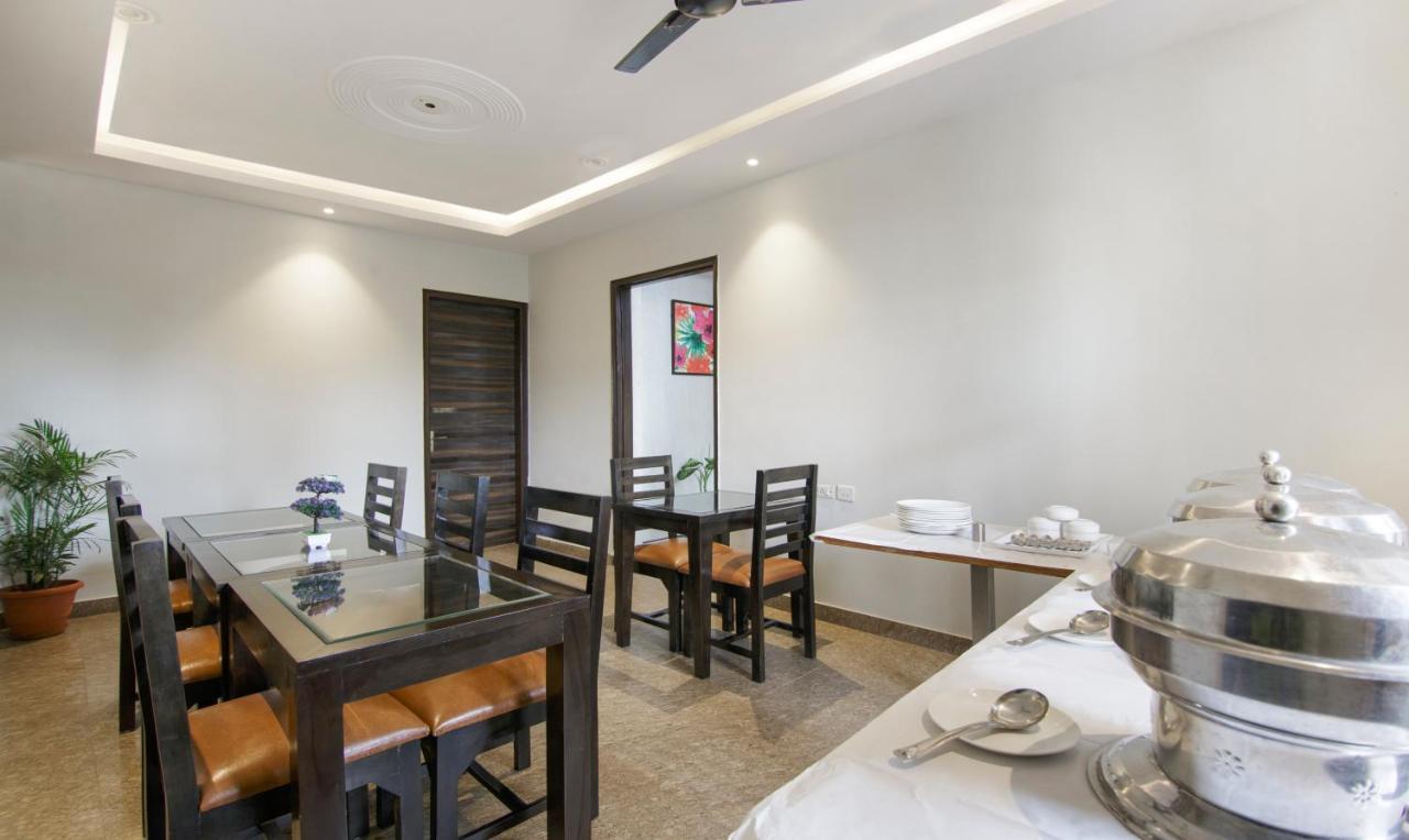 Hotel Treebo Swastika Premium Noida Esterno foto